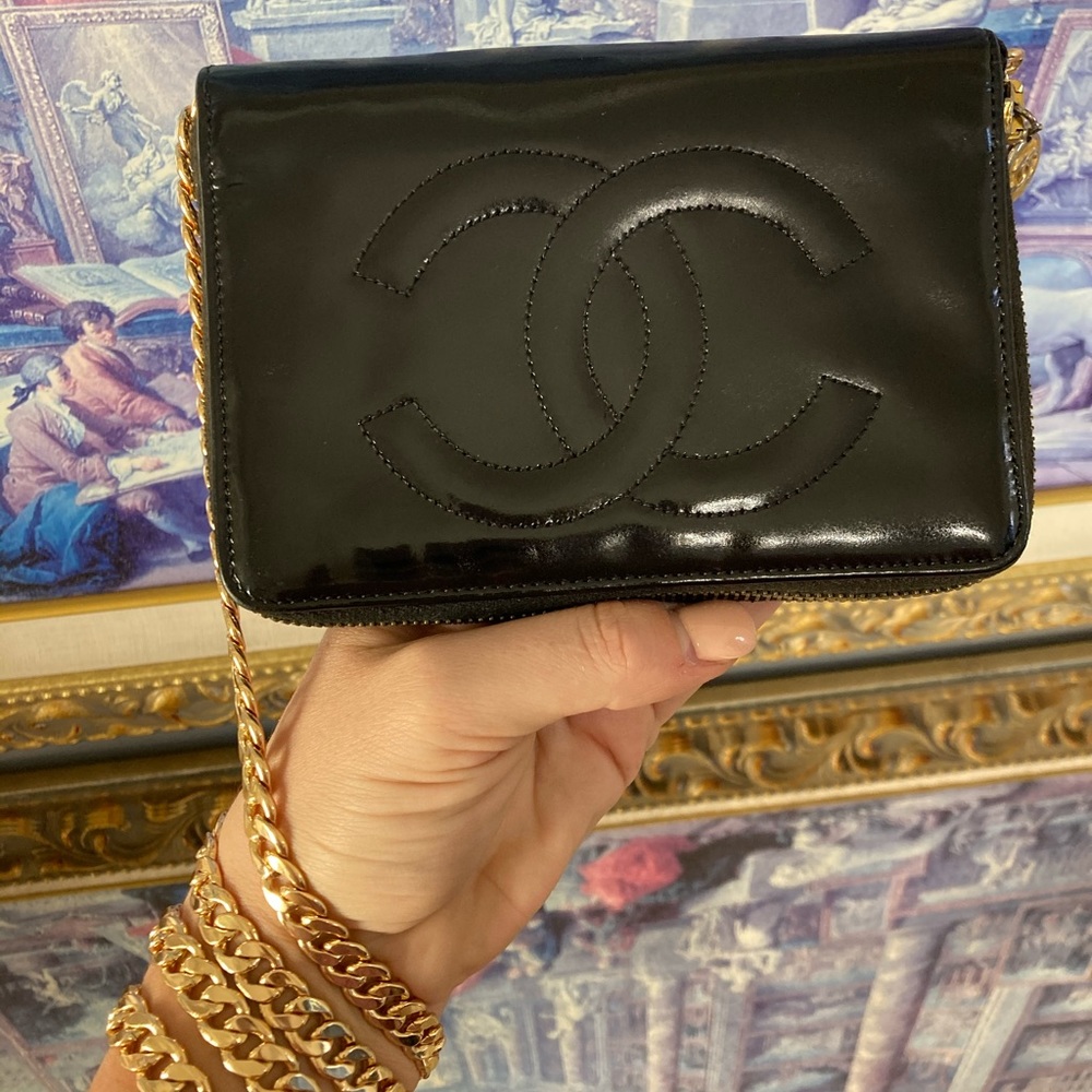 CHANEL Zippy Chained Wallet Purse